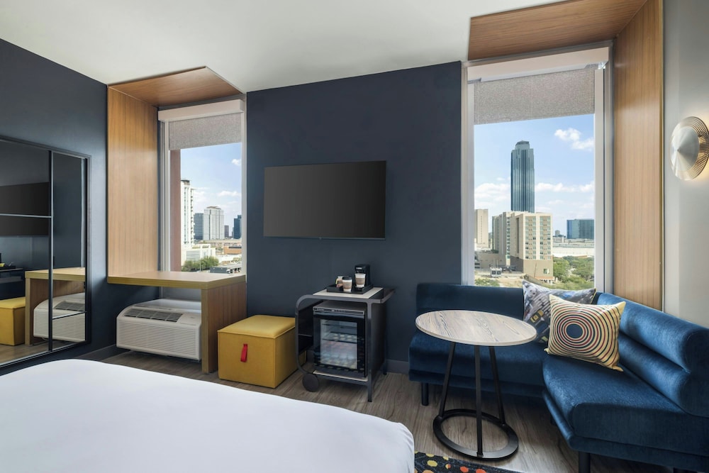 Aloft, King Bed, Aloft Houston Galleria Hotel 5/10