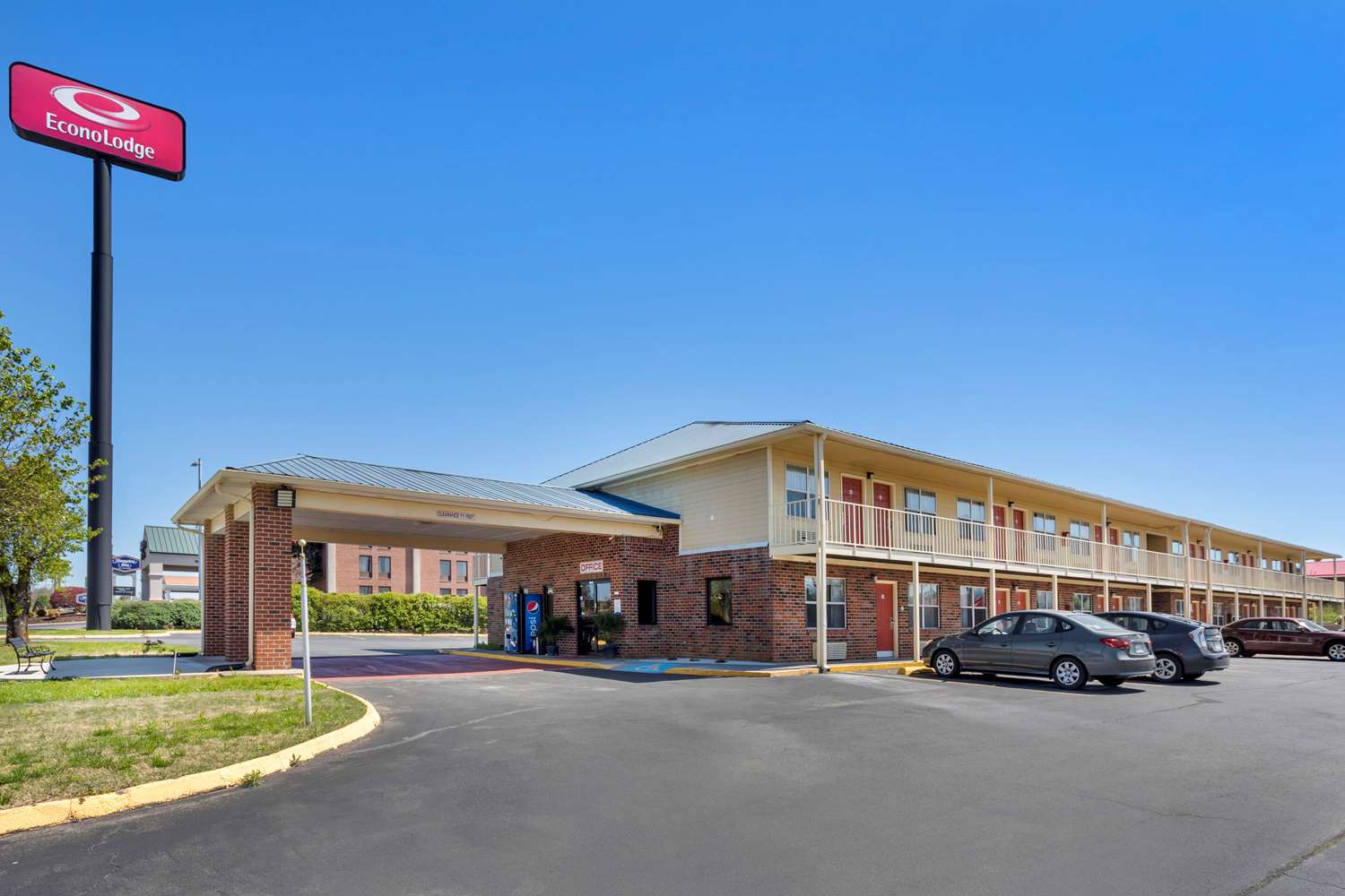 Econo Lodge Athens I-75 38/38