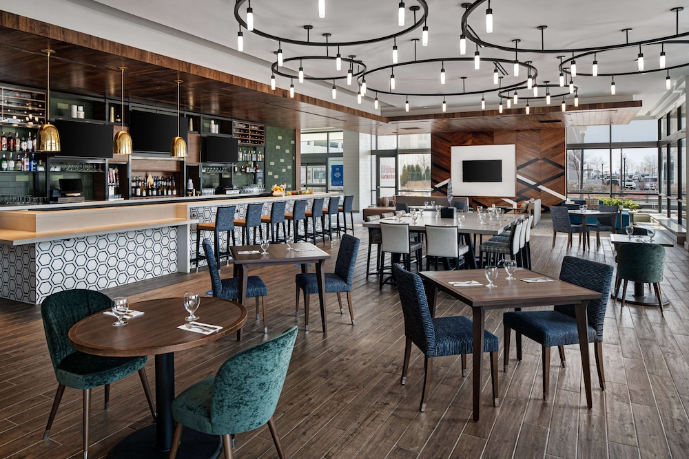 Hilton Garden Inn Camden Waterfront Philadelphia 40/53