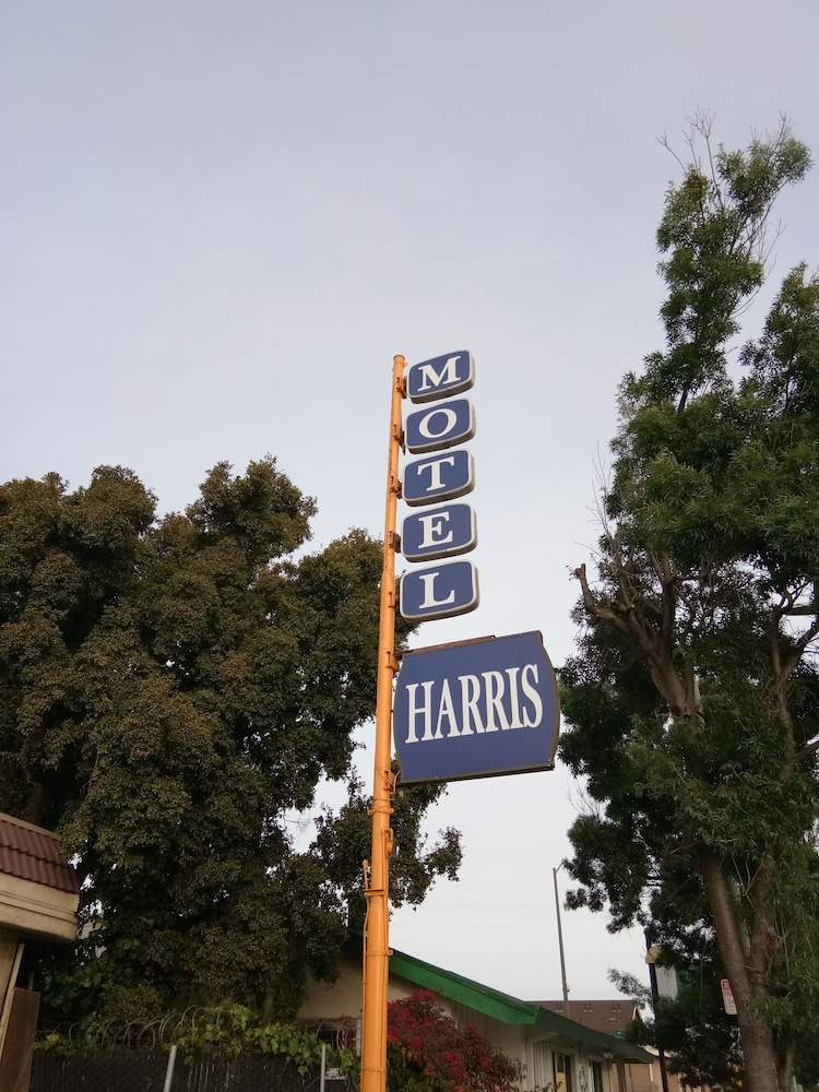 Harris Motel 50/59