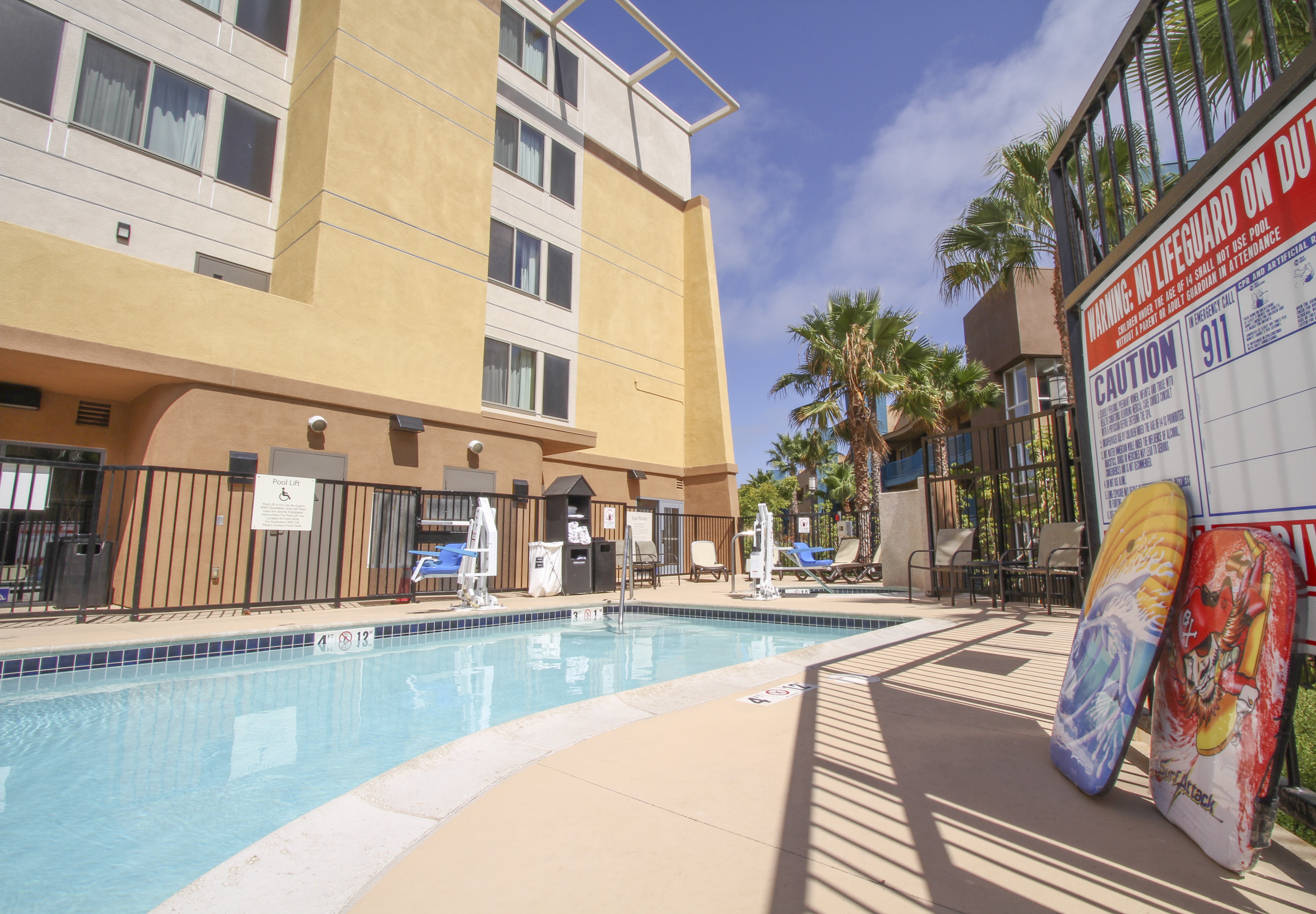 Holiday Inn Oceanside Camp Pendleton Area 38/41
