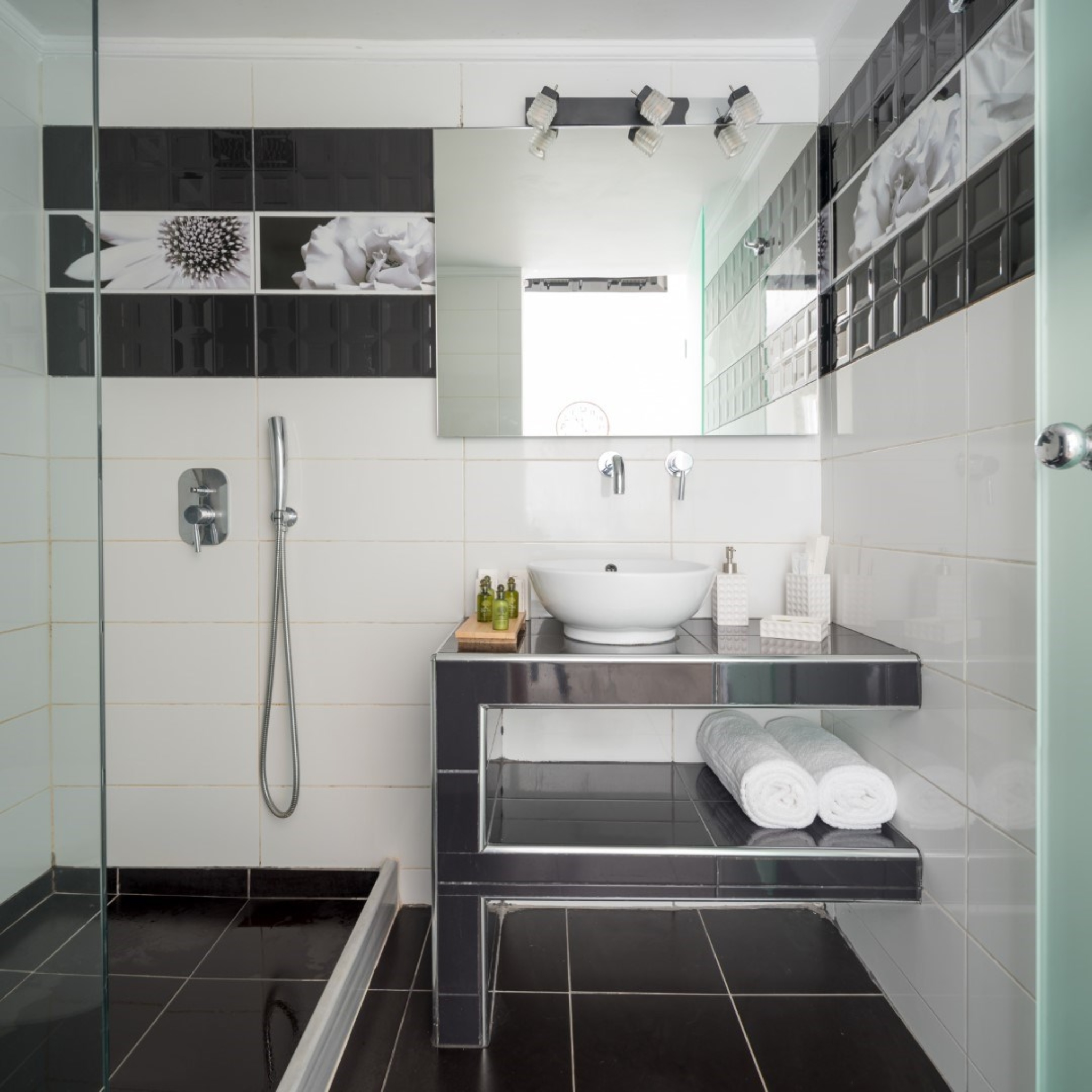 Suite, Outdoor Jetted Tub 9/9
