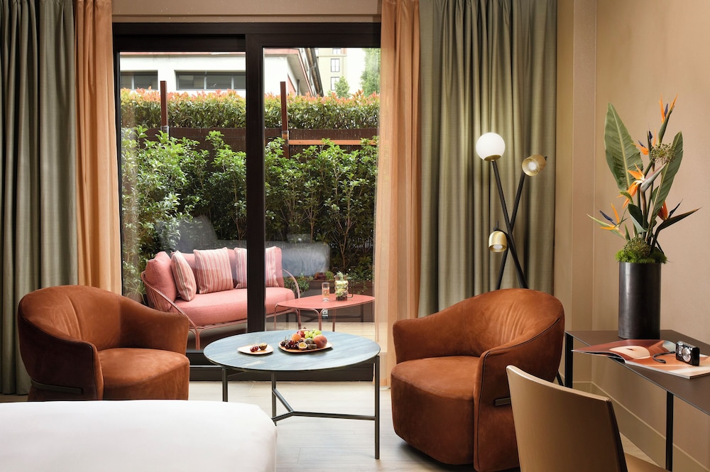 Milan Suite Hotel 43/62