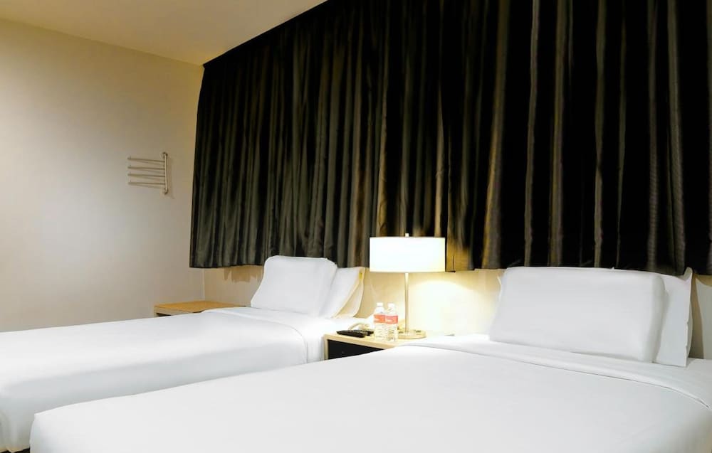 Go Hotels Ortigas Center 27/68