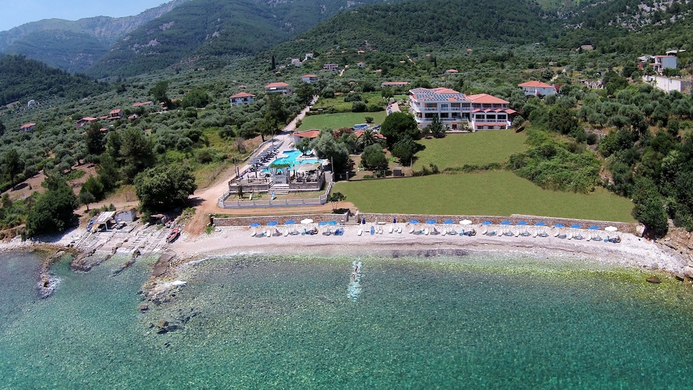 Maranton Beach Hotel 51/55