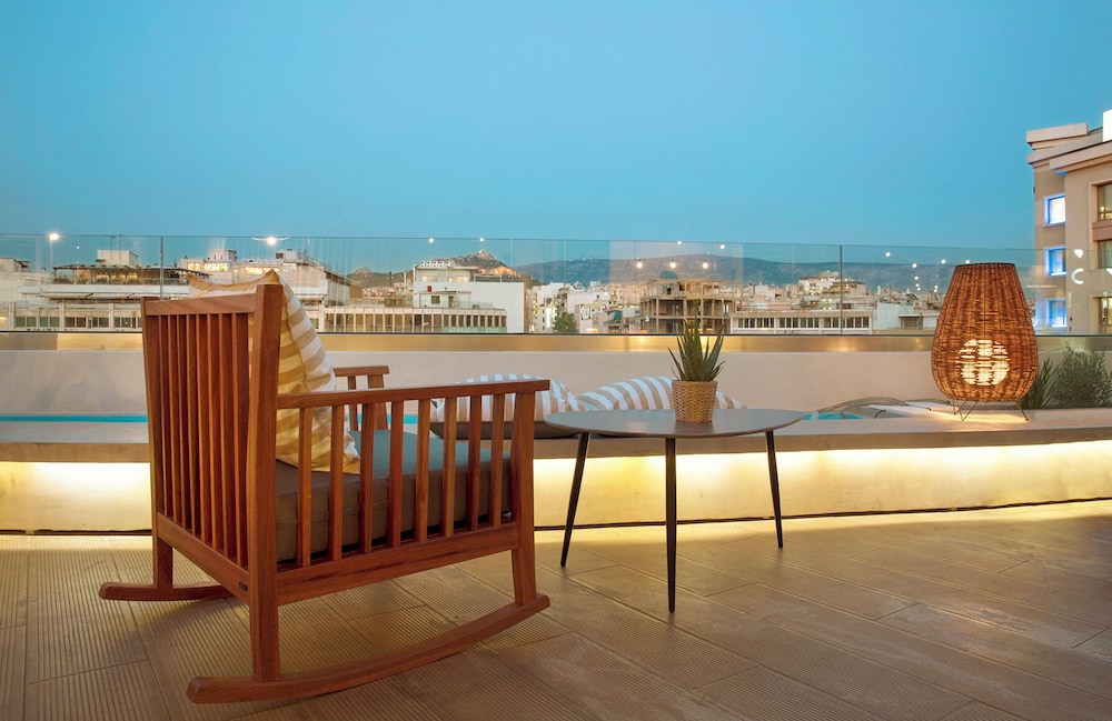 Zeus Essence Wyndham Athens Residence 71/76