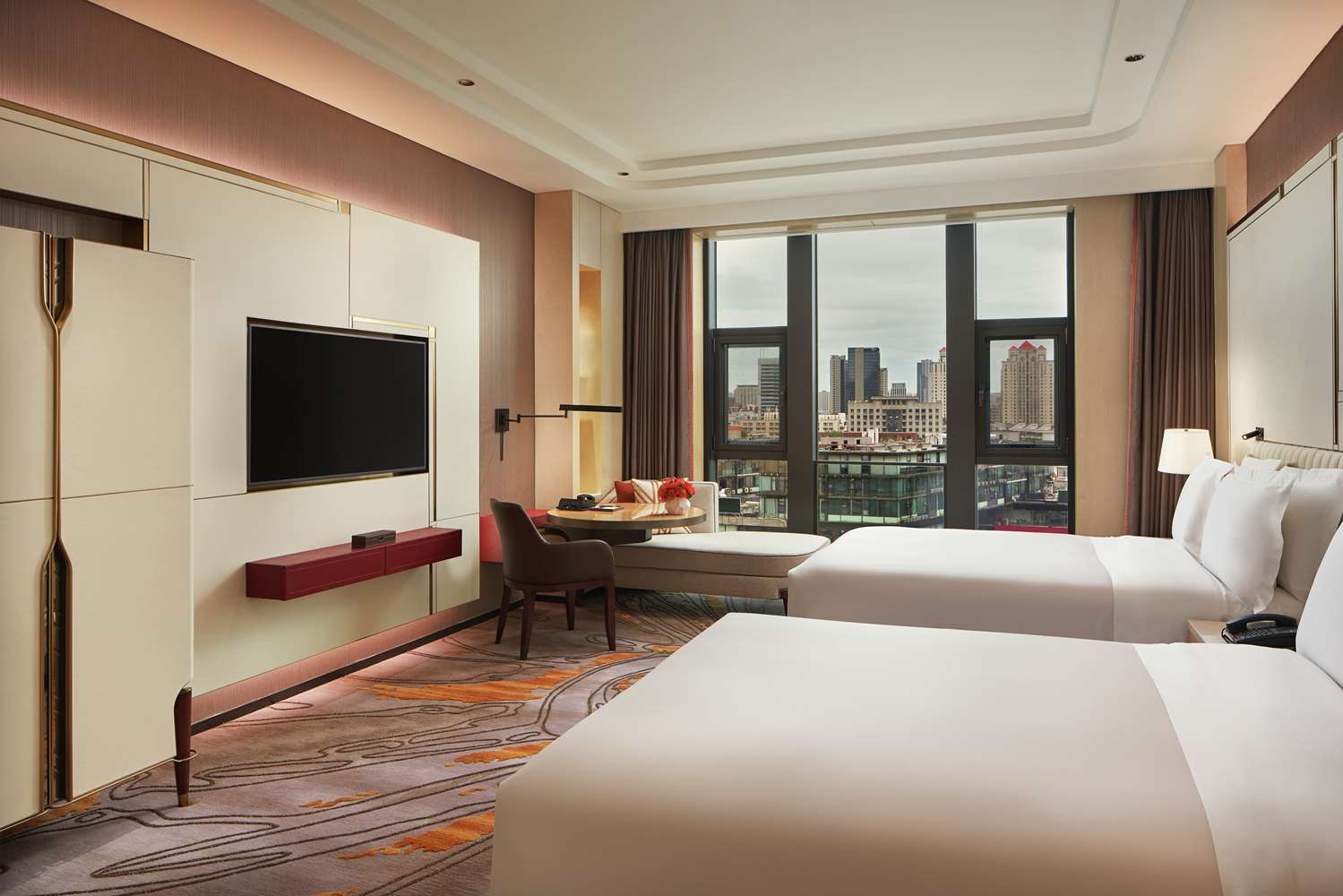 Deluxe, 2 Queen Beds, Courtyard View