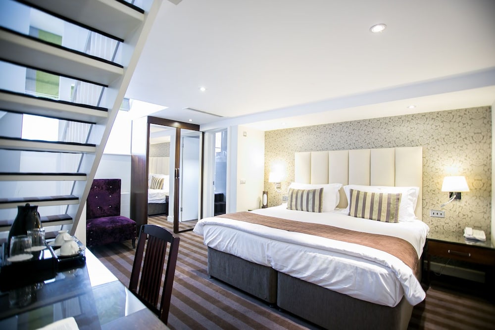 The Pillar Hotel London 23/61
