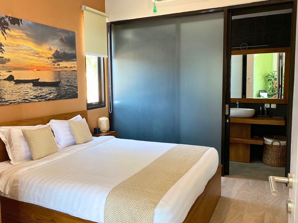 The Happinezz Hills Hotel Karimunjawa 5/36