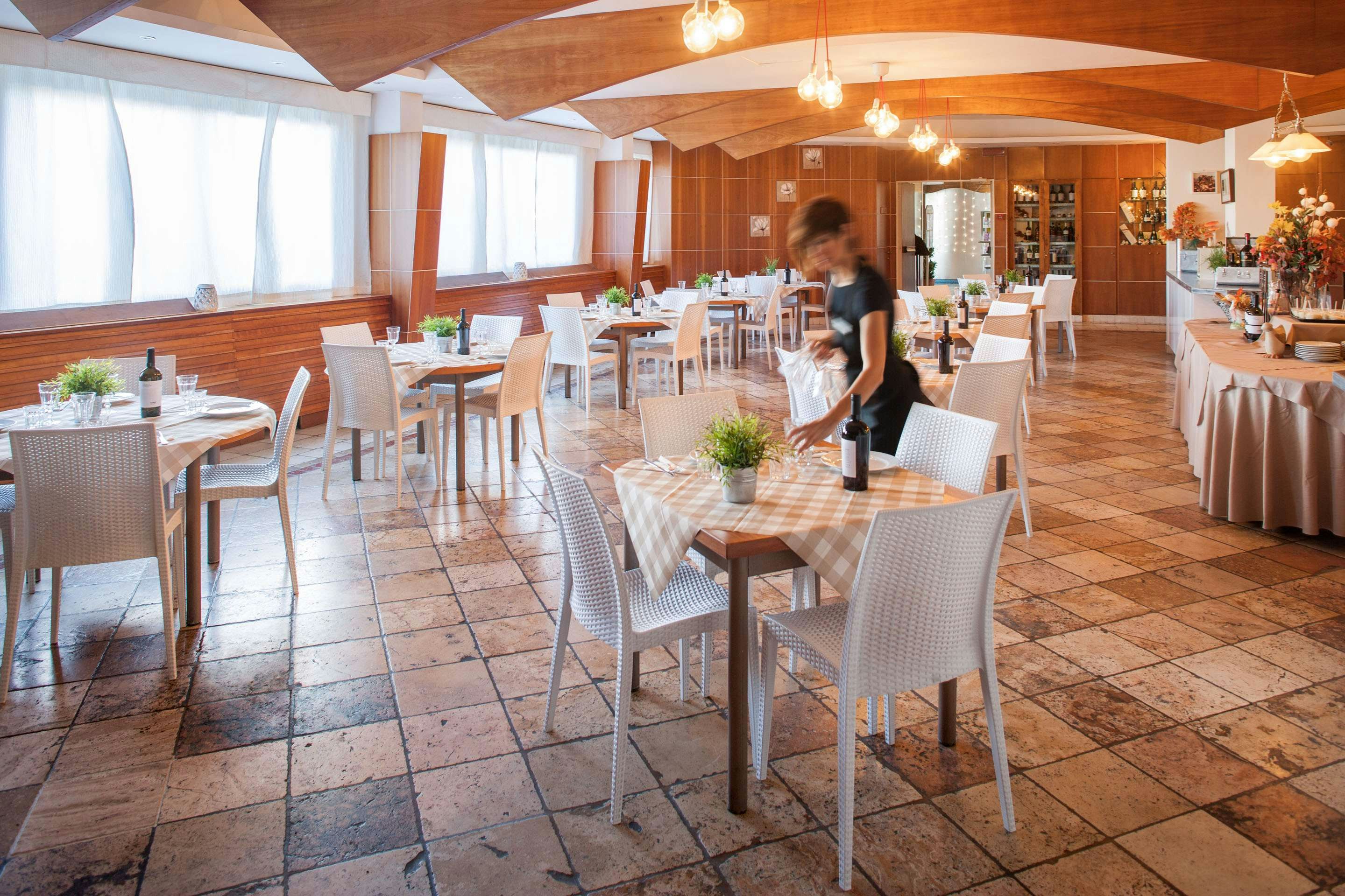 Ostia Antica Park Hotel 61/79