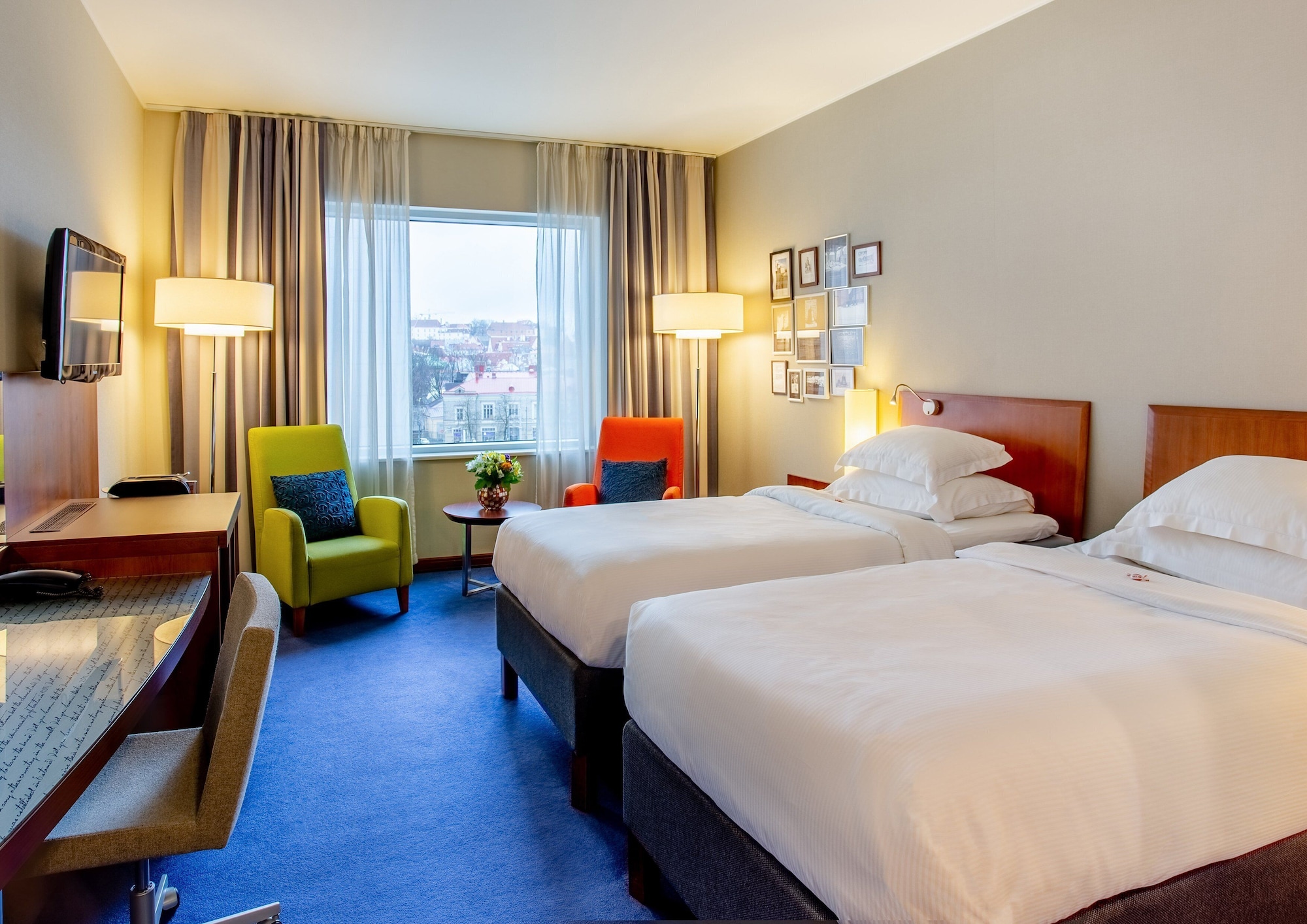 SUPERIOR, TWIN BEDS