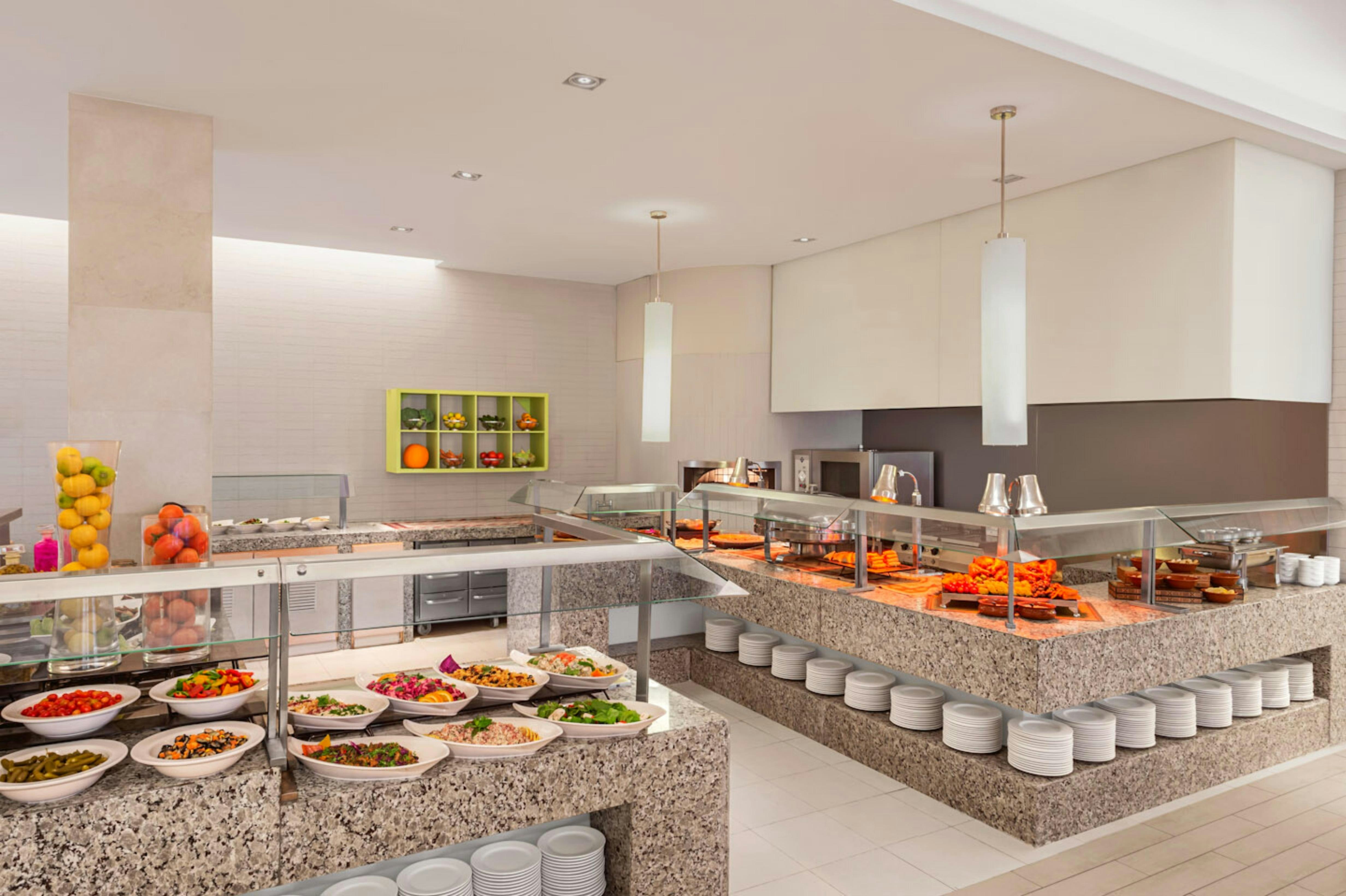 Hilton Dead Sea Resort and Spa 34/50