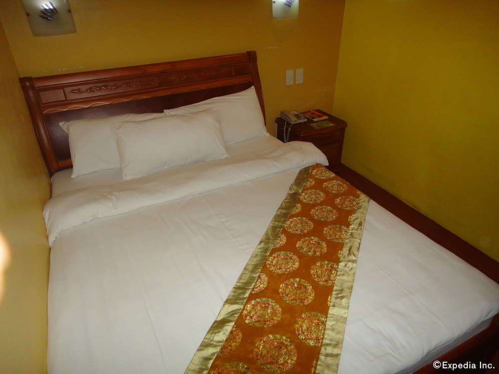 A a Plaza Hotel 22/50