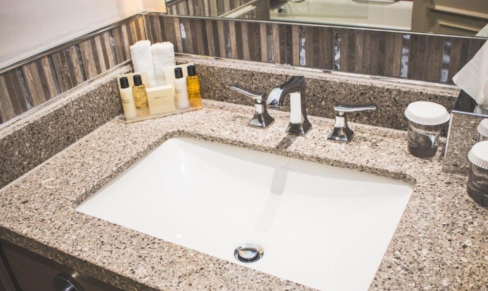 New Hall Hotel Spa 49/50