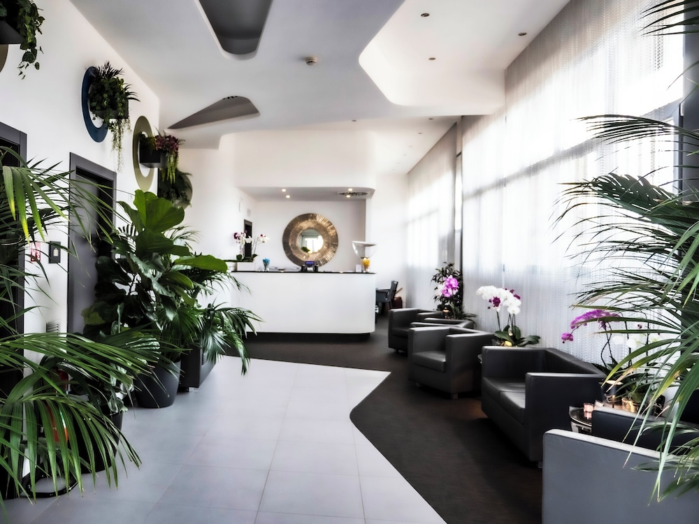 Loto Business Hotel 2/35