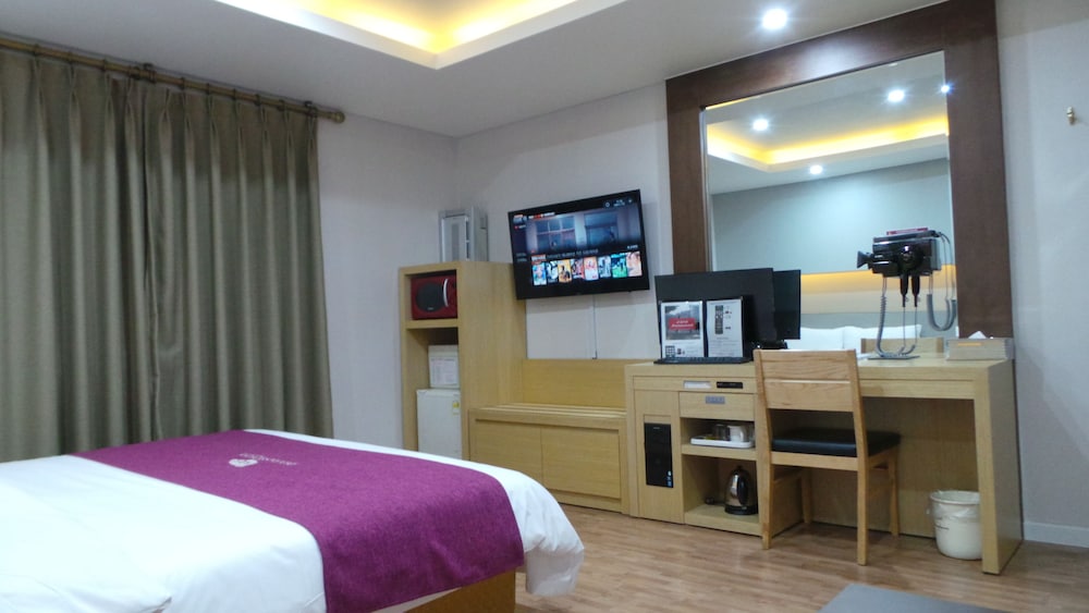 Suwon Symphony Tourist Hotel 16/52