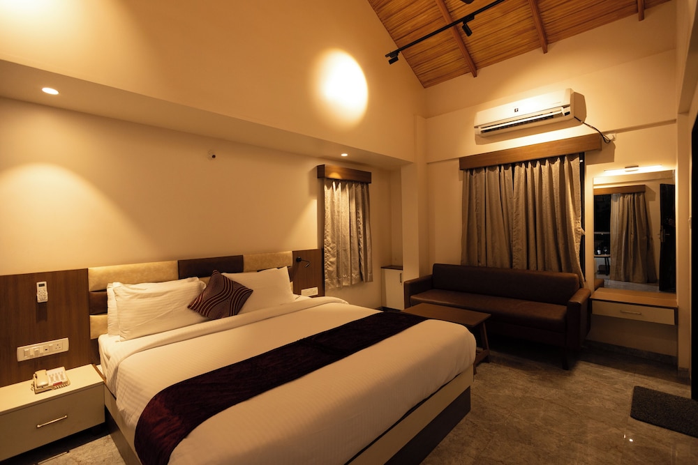 Freesia Resort by Express Inn 19/45