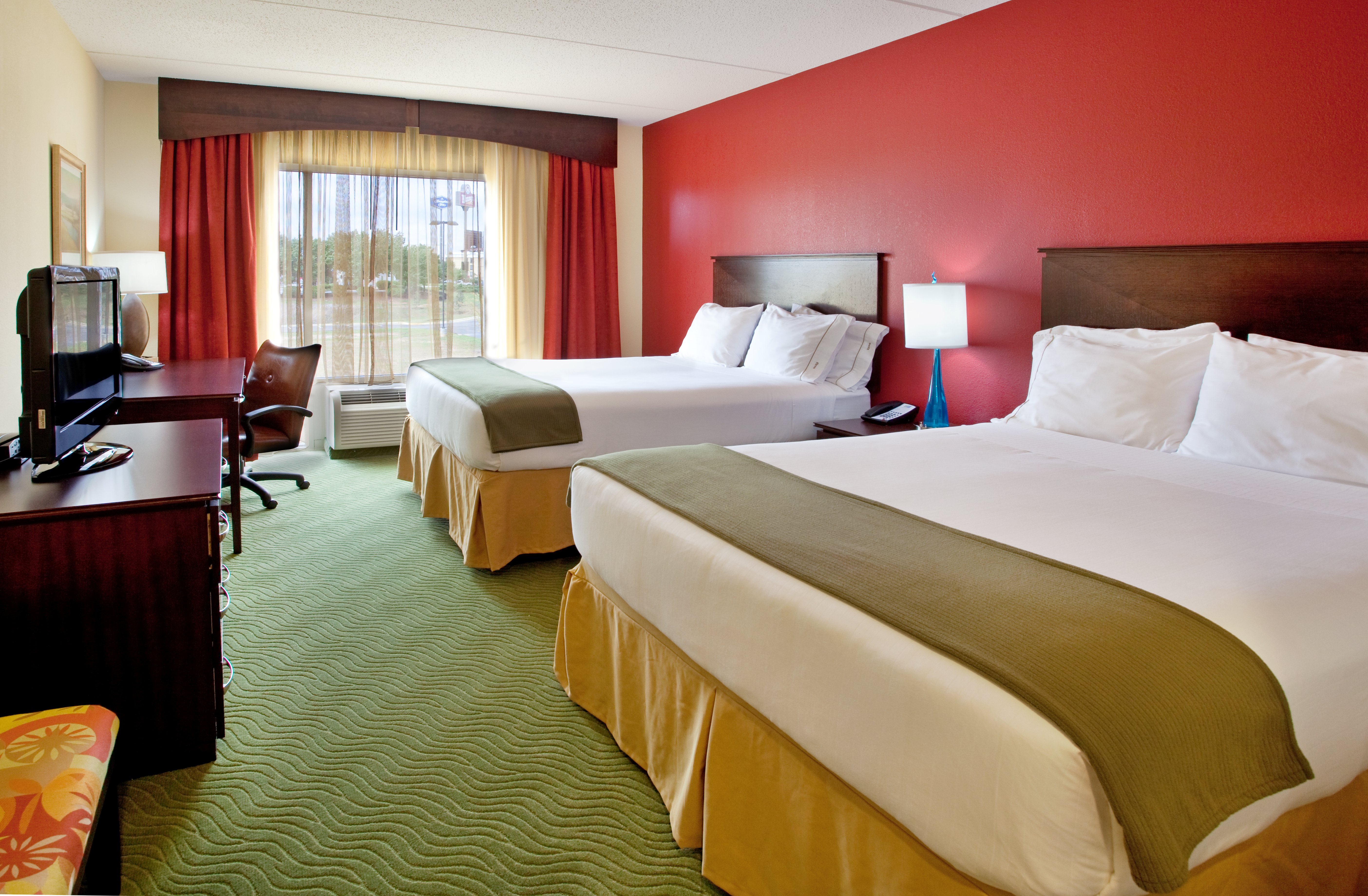 Holiday Inn Express Hotel And Suites Spartanburg North 13/48