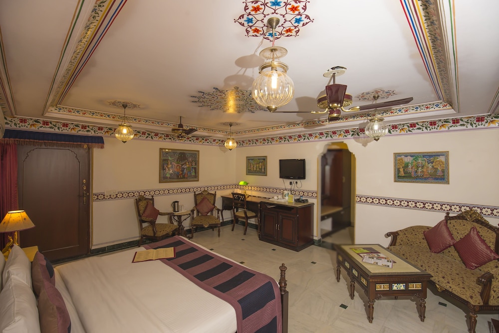 Umaid Bhawan 5/74