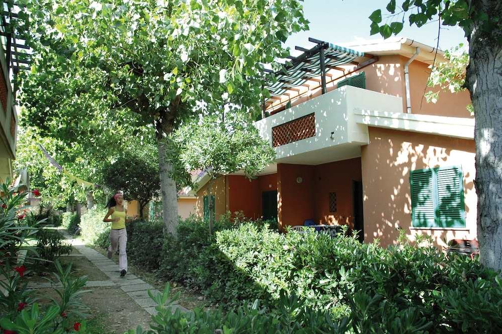 Club del Sole La Risacca Family Collection in PORTO SANT'ELPIDIO