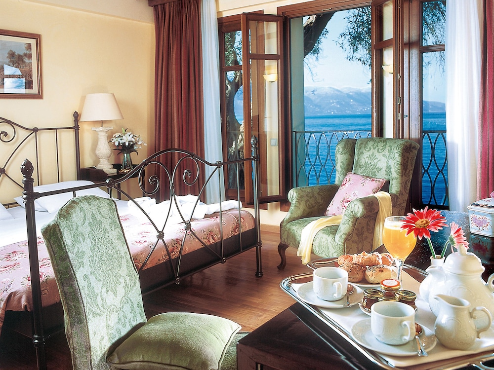 Corfu Imperial, A Resort to Live 64/74