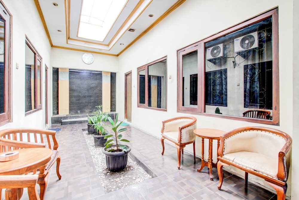 Hotel O Jalan Malioboro Near Stasiun Tugu Yogyakarta Formerly Hotel Baru 37/45