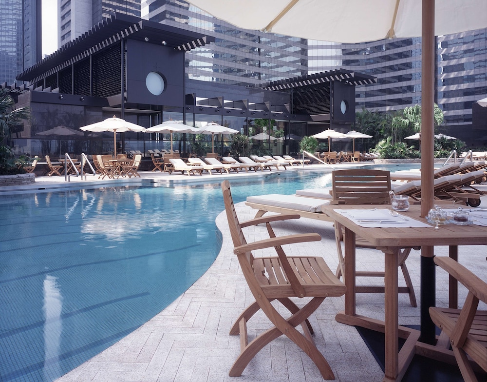 GRAND HYATT HONG KONG 32/69