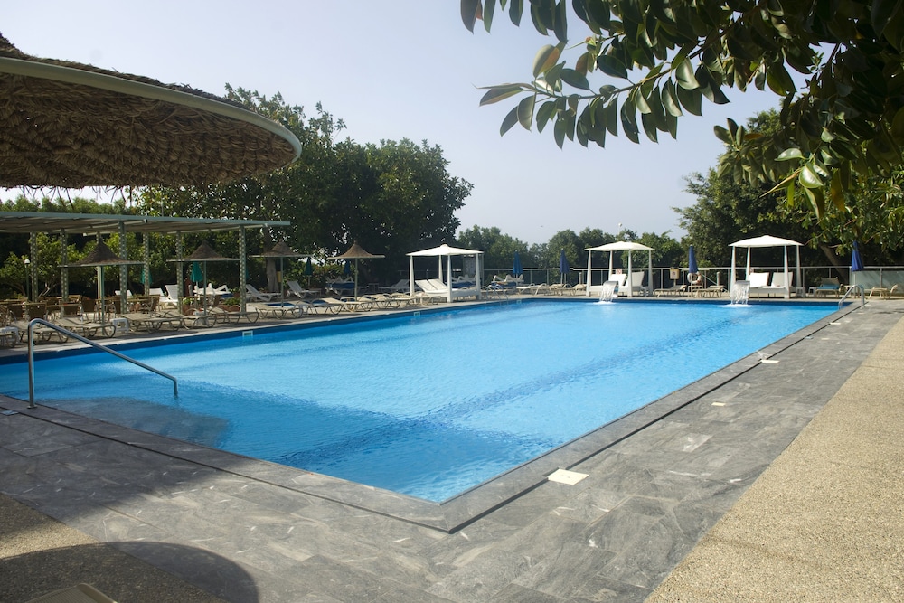Marina Hotel 40/68