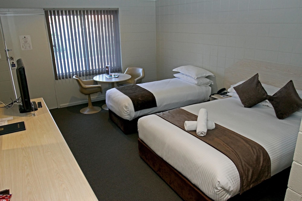 Hospitality Esperance, SureStay Collection by Best Western 5/74