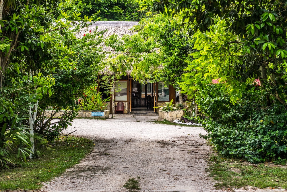 Hotel Jaguar Inn Tikal 62/70