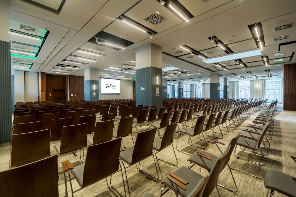 Radisson Hotel And Suites Gdansk 68/75
