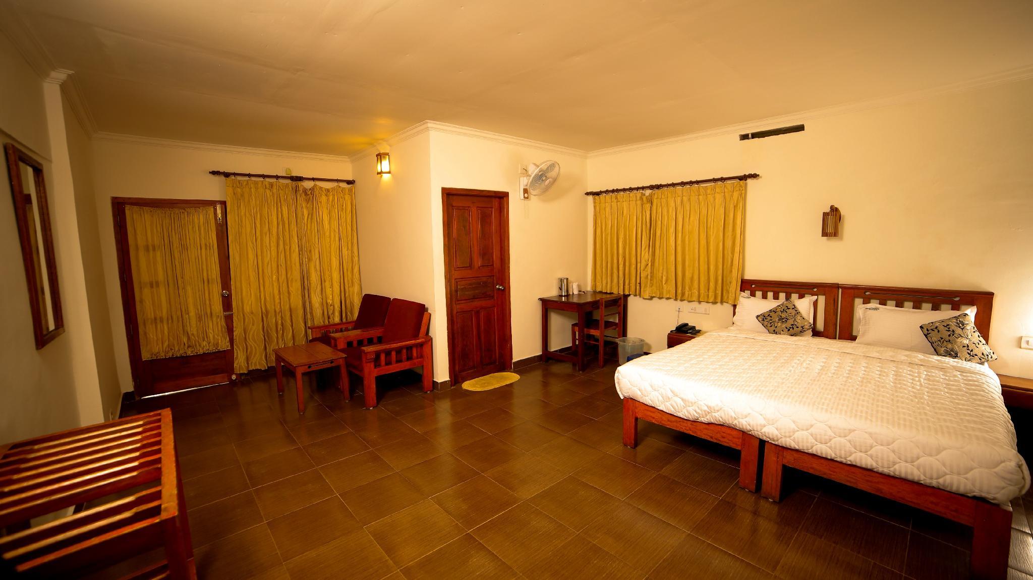 Deluxe, Twin Beds, Valley View