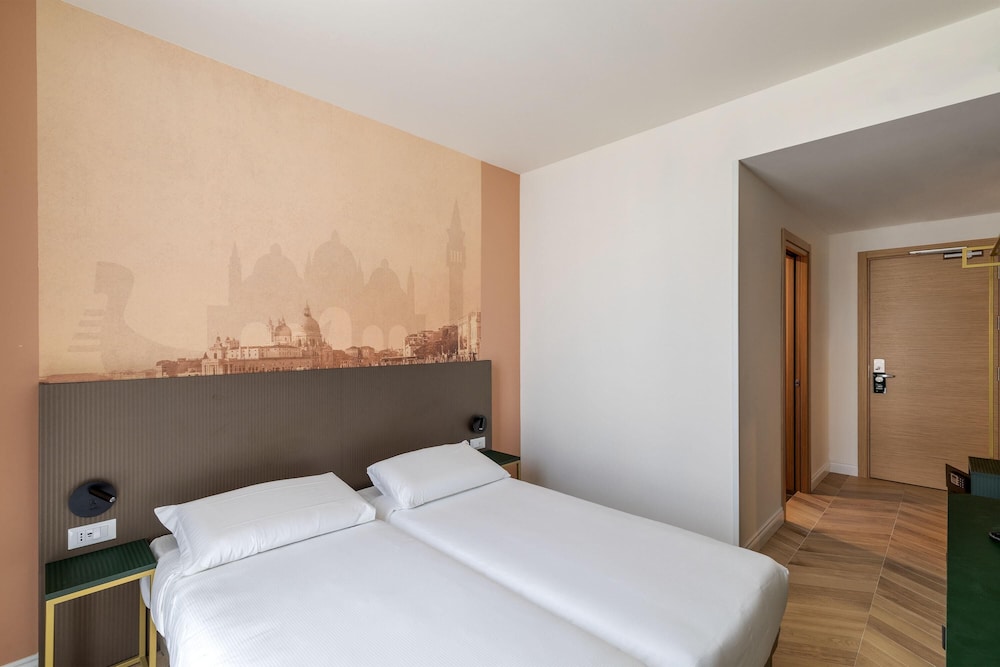 STANDARD, TWIN BEDS