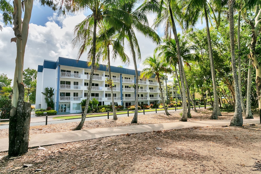 Agincourt Beachfront Apartments 51/72