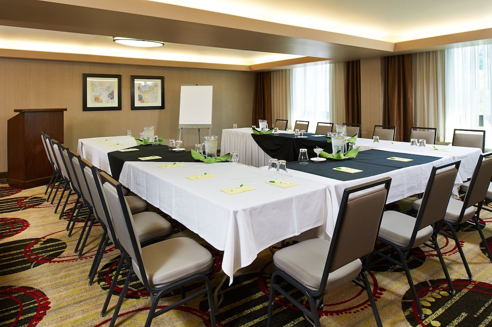 DoubleTree by Hilton Buena Park 39/57
