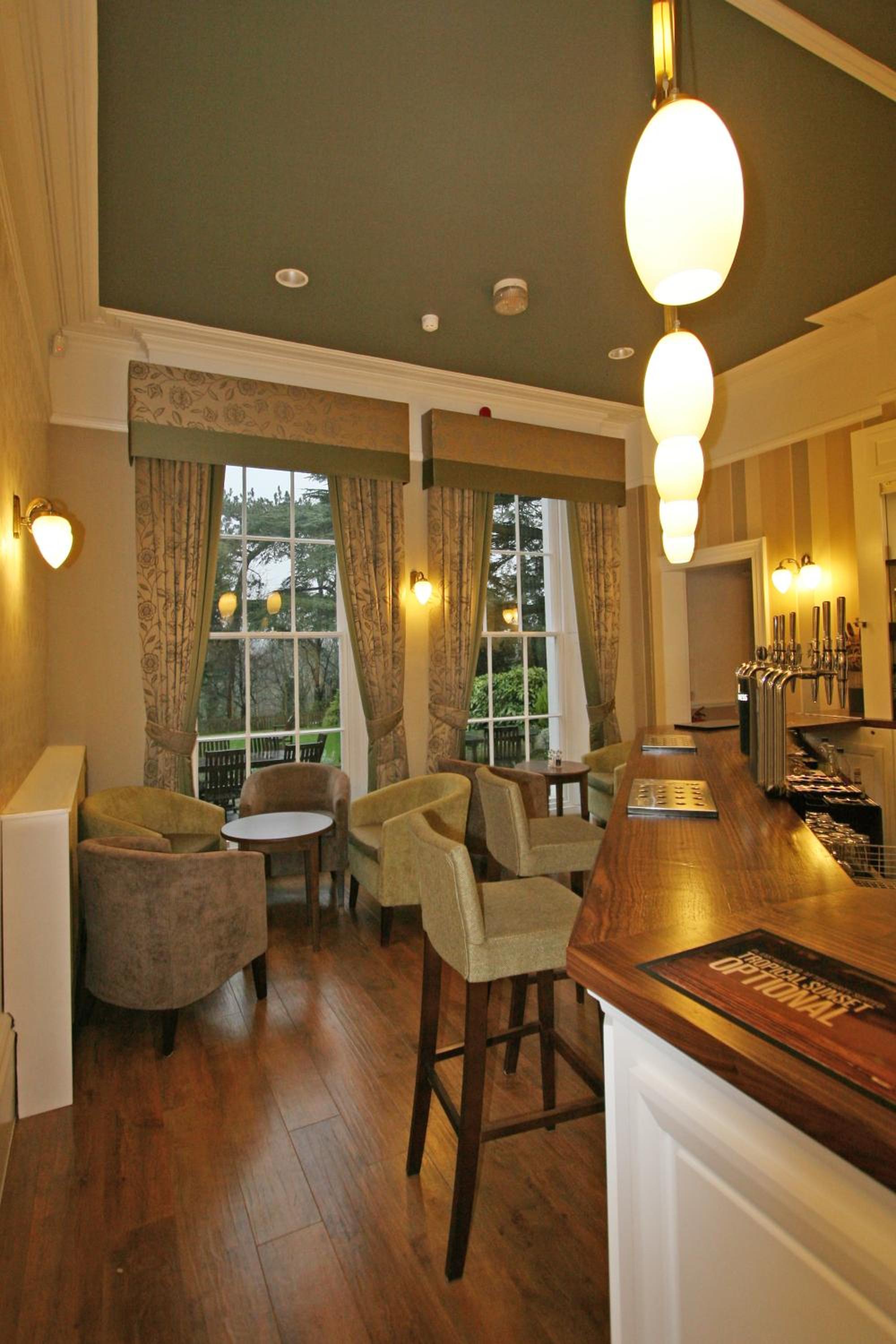 Lysses House Hotel 32/52