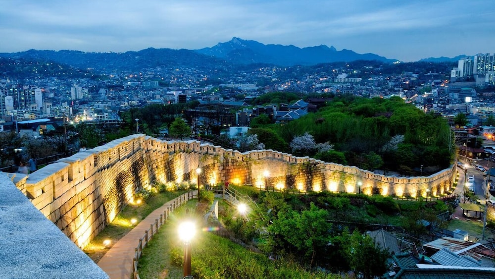 Namsan Hill Hotel 4/62