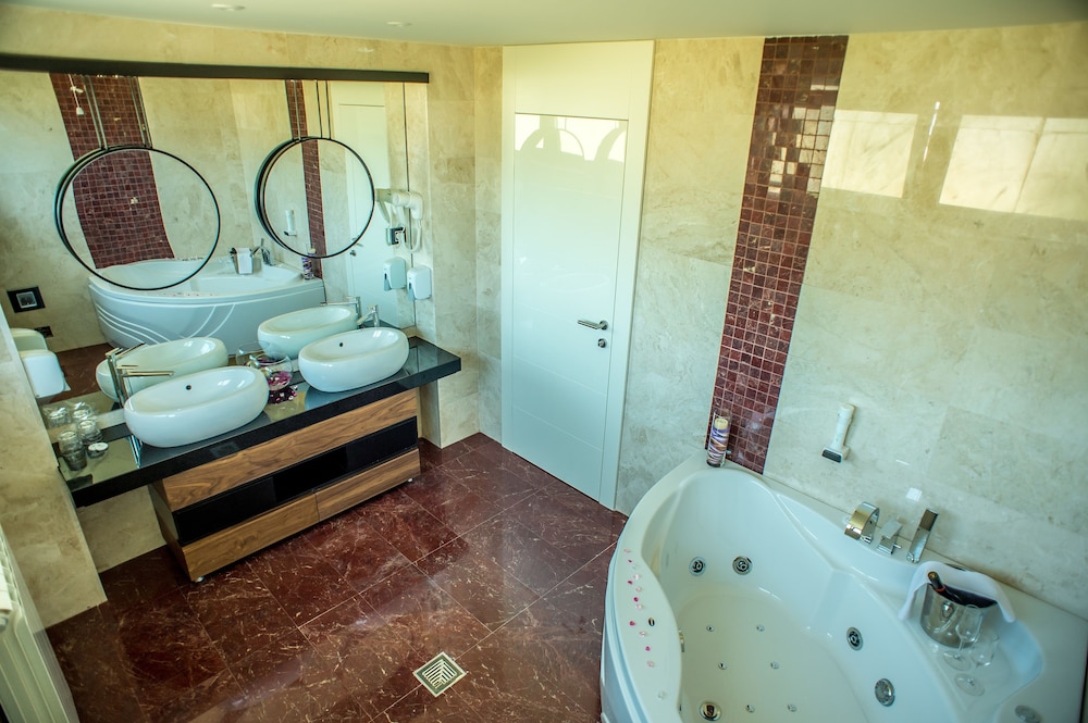 Hotel Hedonic 44/50