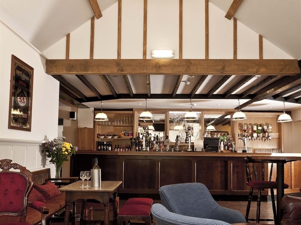 Marsham Arms Coaching Inn Hotel 49/65