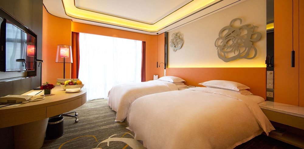 Hotel Equatorial Shanghai 10/34