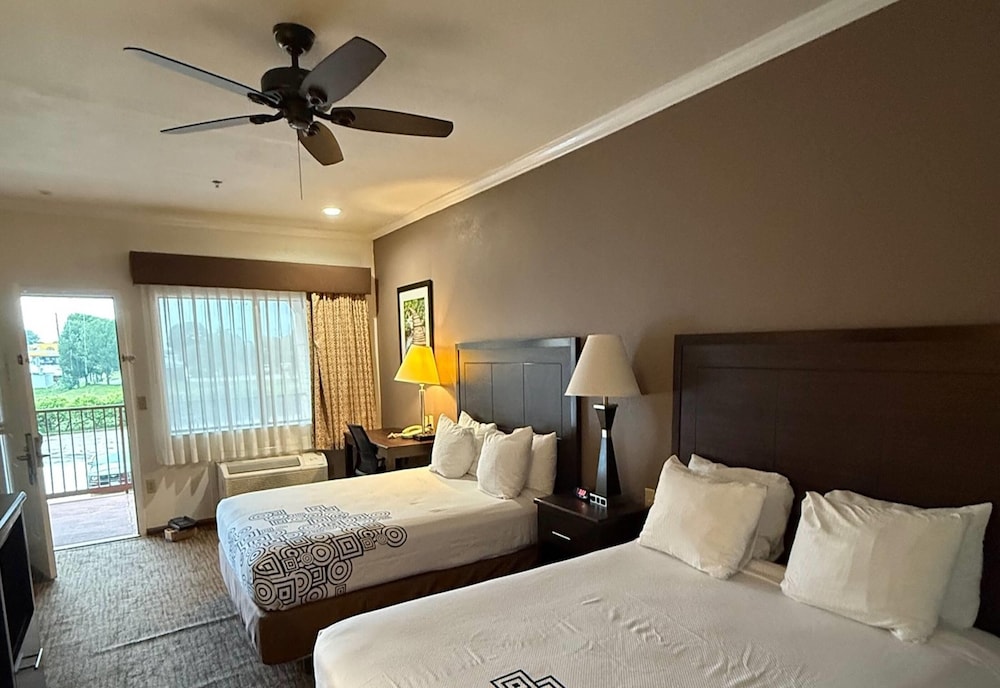 Days Inn by Wyndham Navasota 26/60