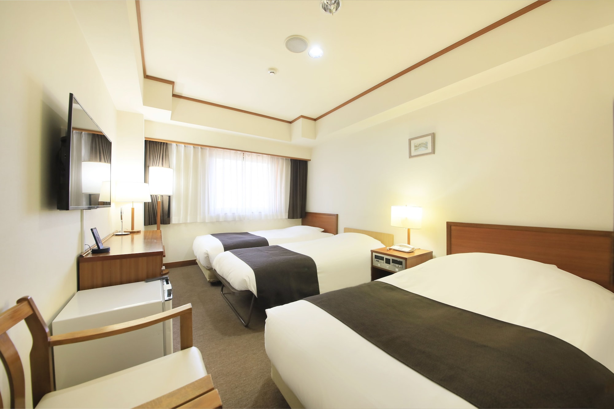 ROOM, TRIPLE