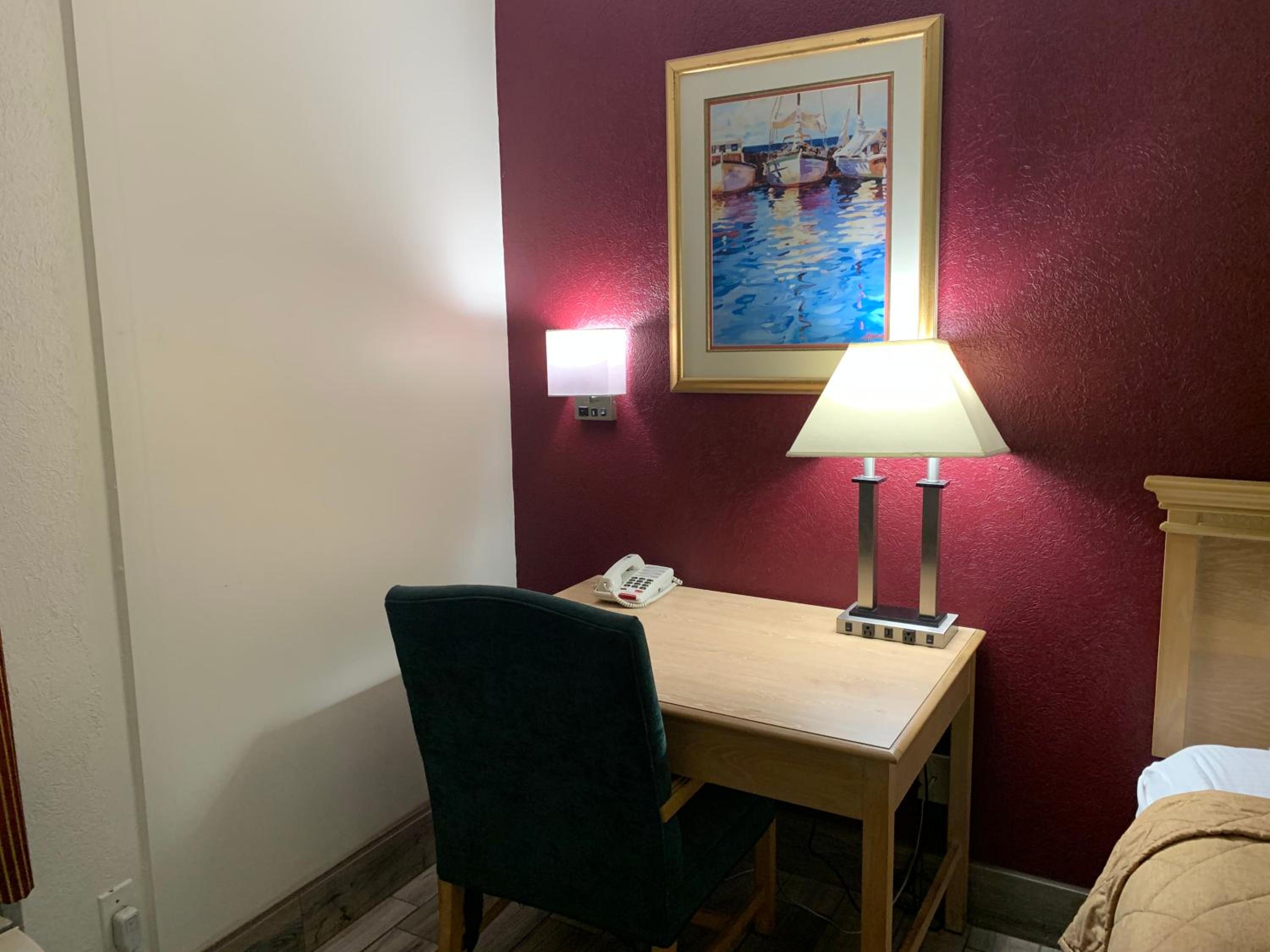 Americas Best Value Inn Tillmans Corner Mobile 22/36