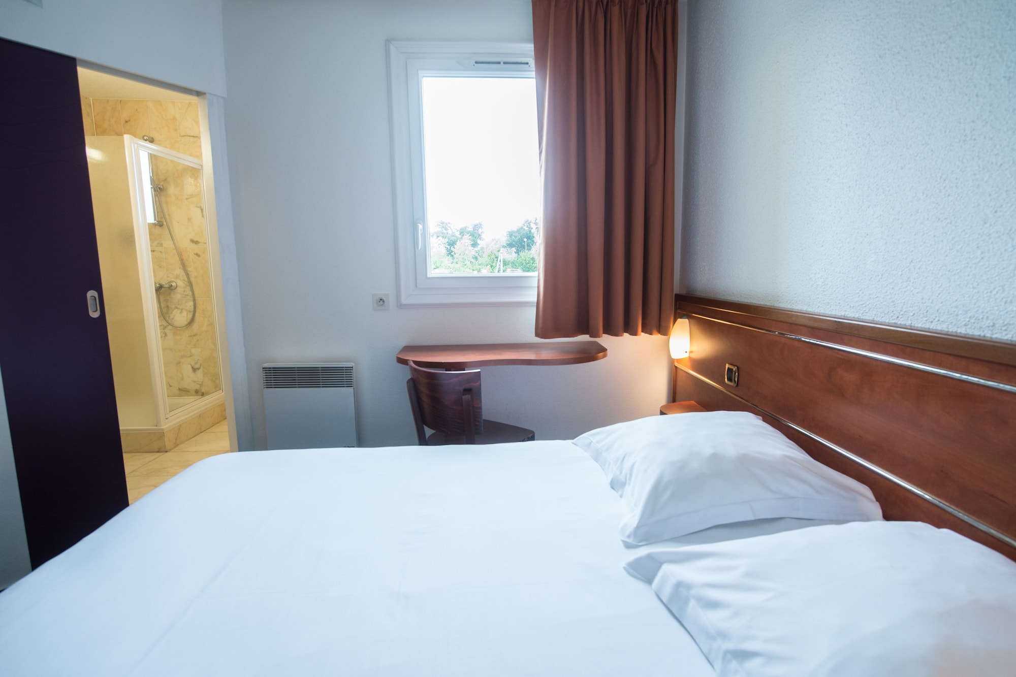 Adjoining, 2 Double Beds