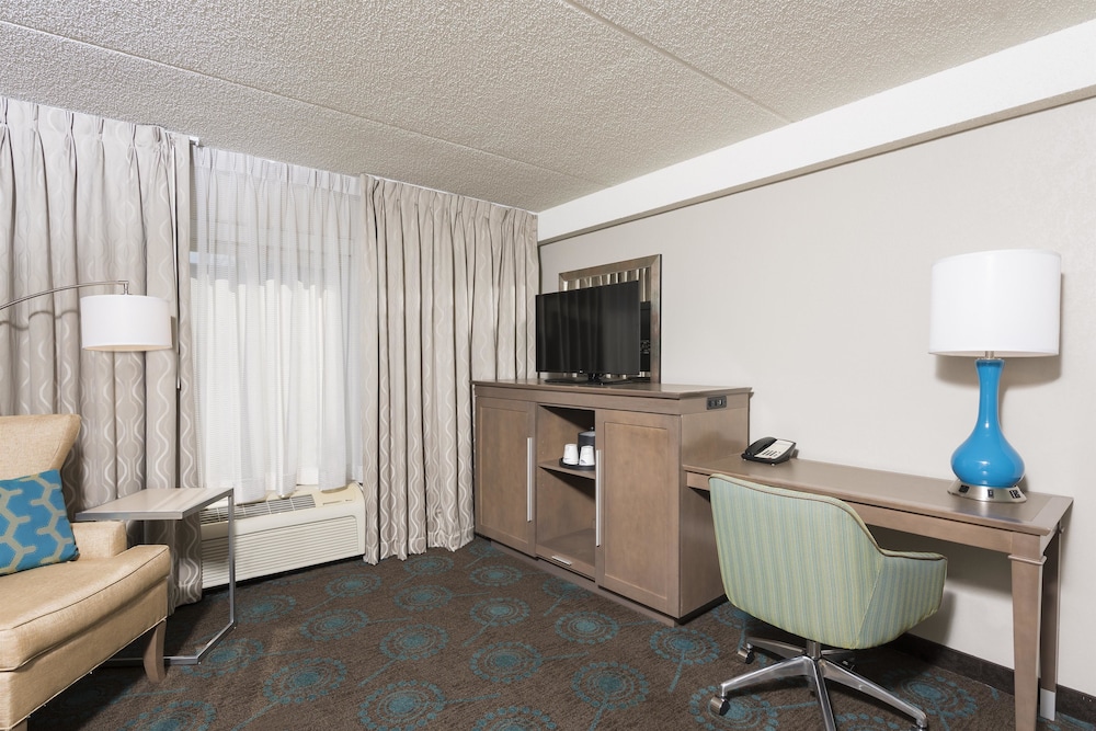 Hampton Inn Bloomington 40/62