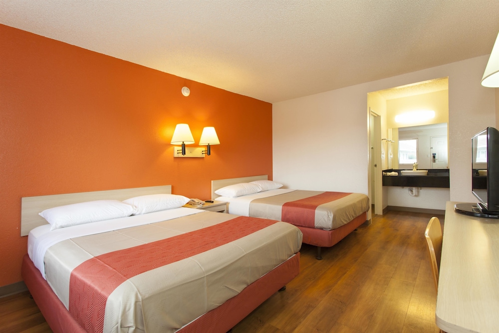 Motel6 Rancho Cordova, CA - Rancho Cordova East 26/48