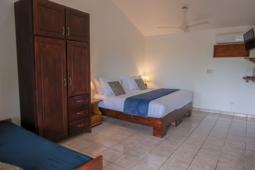 Hotel Villa Del Sol 8/50