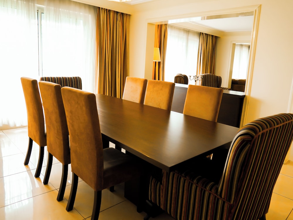 Abuja Continental Hotel 10/56