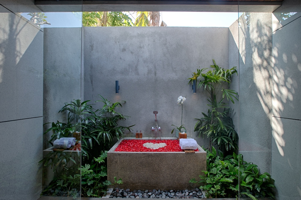 TAMAN DHARMAWANGSA SUITES 31/50