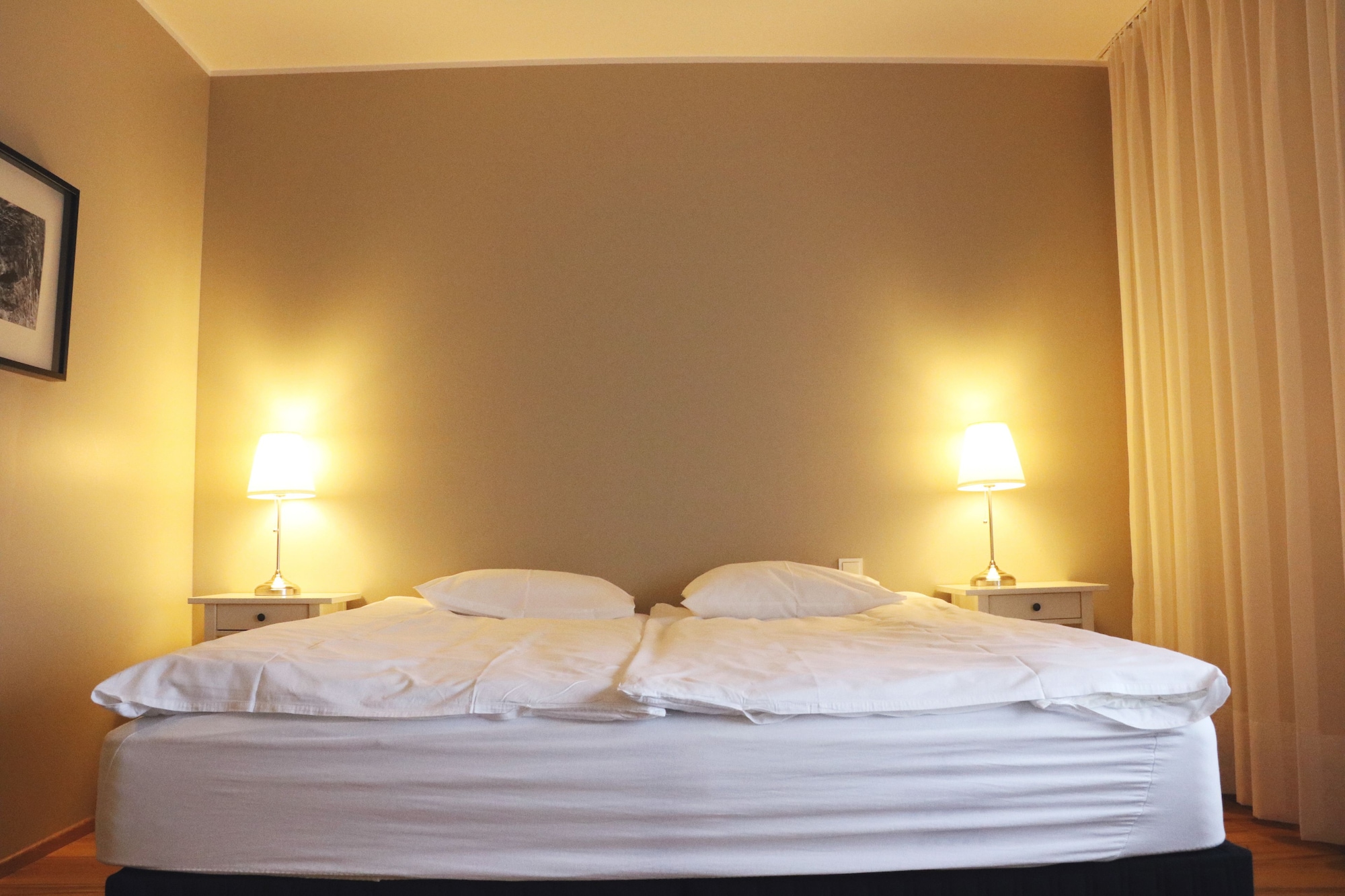غرفة قياسية بسرير مزدوج مع أريكة، Fosshotel Hellnar 5/10
